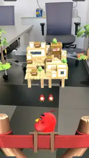 Angry Birds AR: Isle of Pigs captura 1