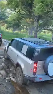 offroad SUV jeep 4x4 driving captura 6